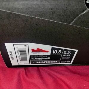 Under Armour Charged Assert 10 Black Sneakers